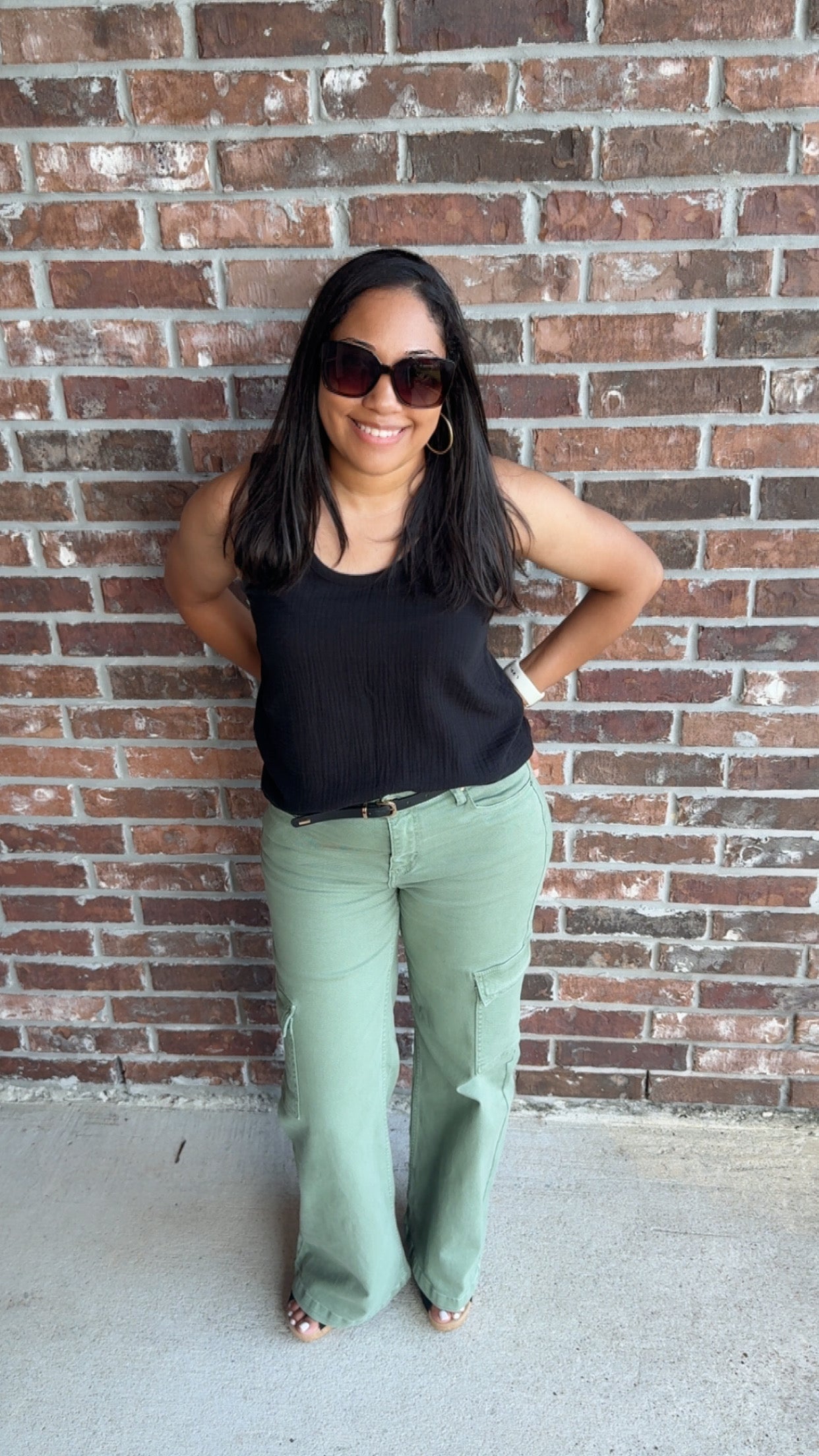 Risen - High Rise Cargo Wide Pants (Olive)